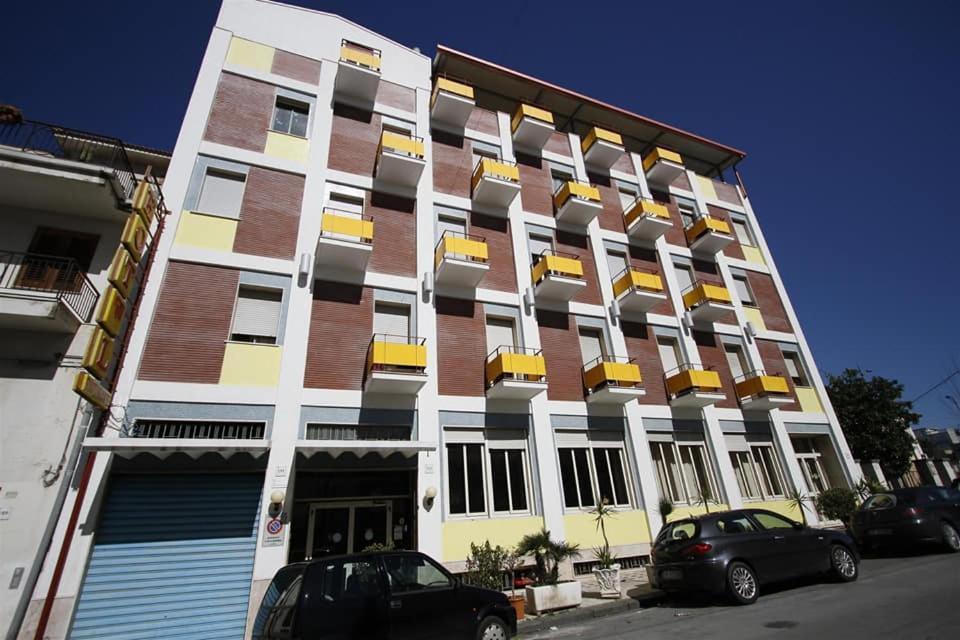 George Hotel Barcellona-Pozzo di Gotto Exterior foto