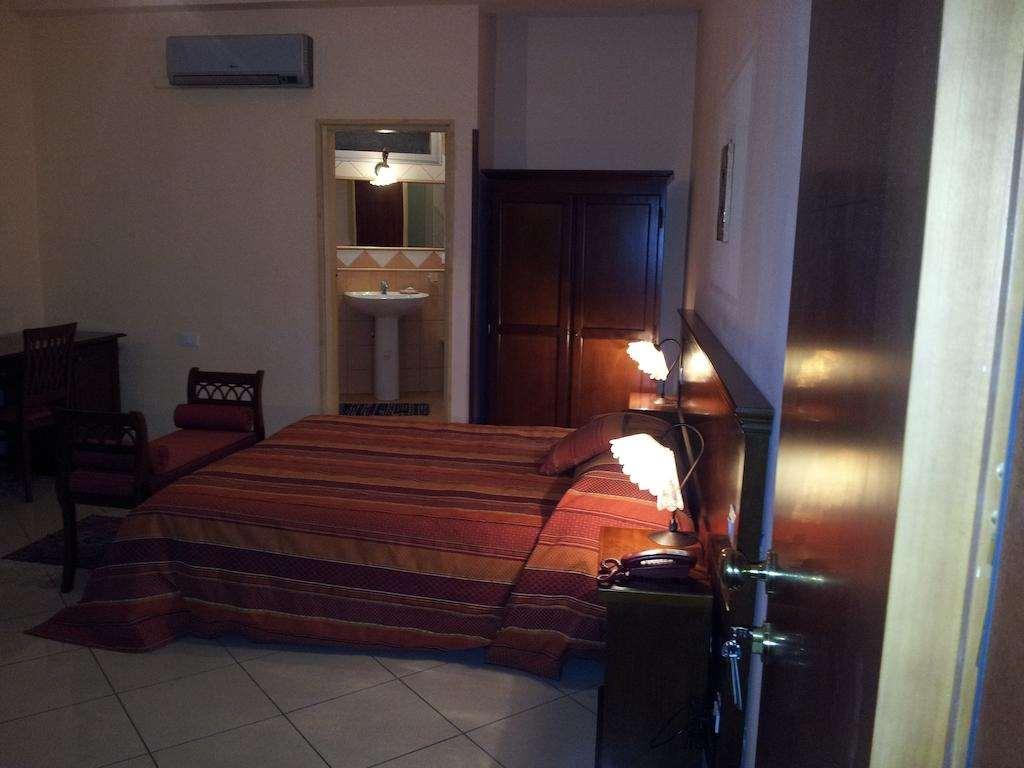 George Hotel Barcellona-Pozzo di Gotto Quarto foto