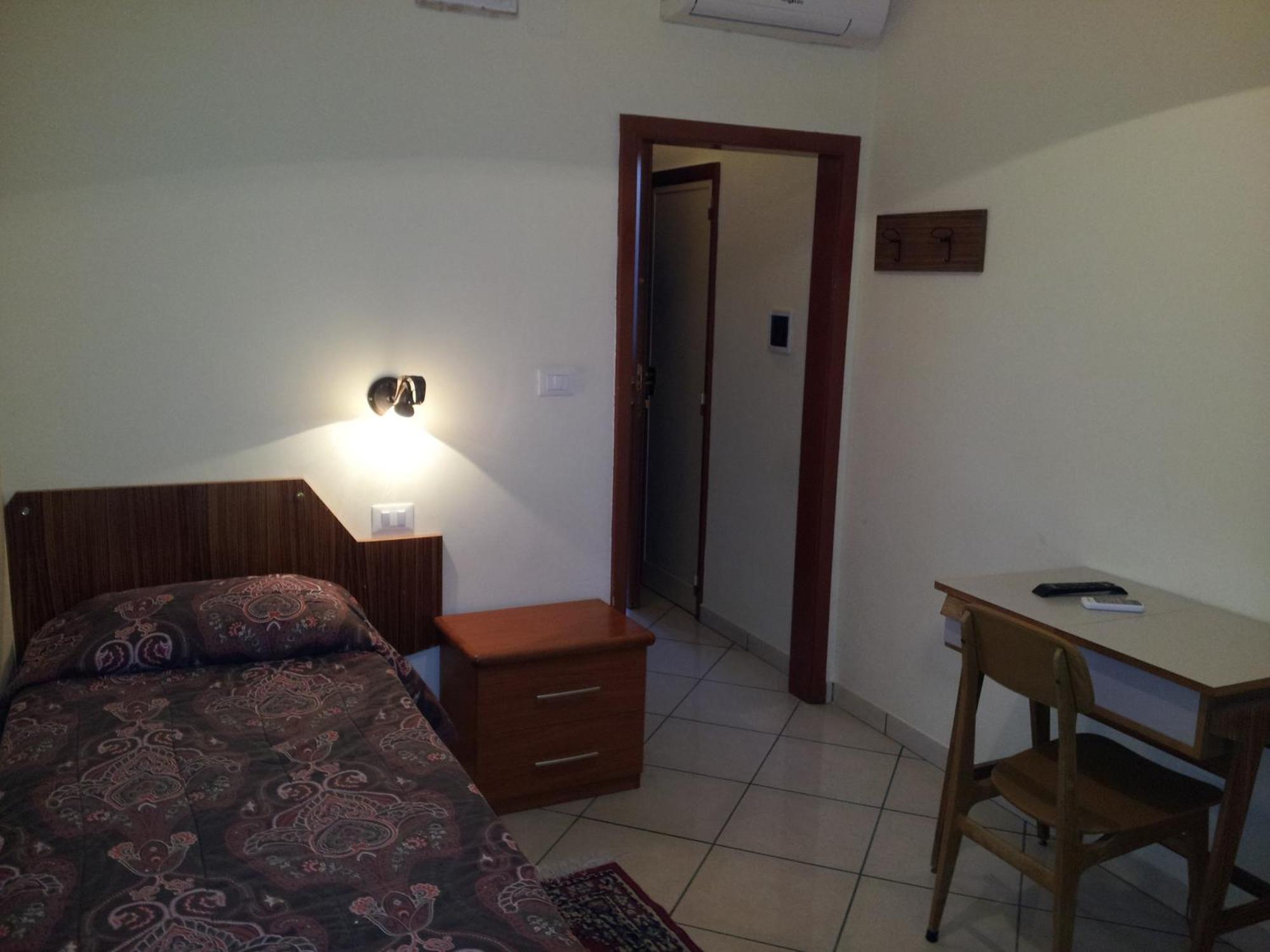 George Hotel Barcellona-Pozzo di Gotto Quarto foto