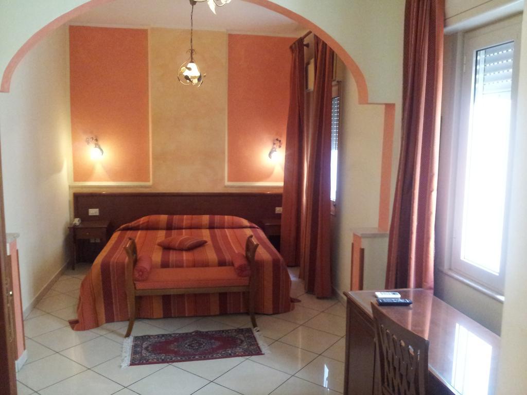 George Hotel Barcellona-Pozzo di Gotto Quarto foto